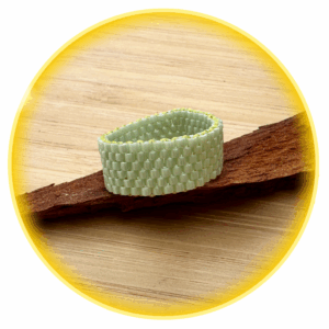 075 světle zelený s perletí